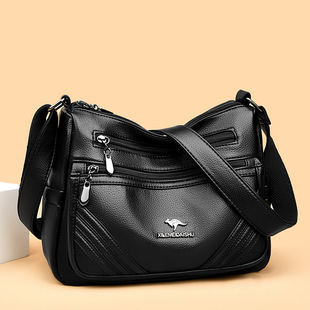 真皮牛皮女包2025新款 中年妈妈包老人斜挎包软皮新月包 大容量时尚