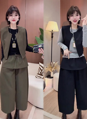 韩版通勤马甲+小衫+屁帘裤三件套