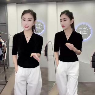 秋季新款丝绒小衫女欧货2025黑色百搭时尚气质爆款遮肉显瘦上衣
