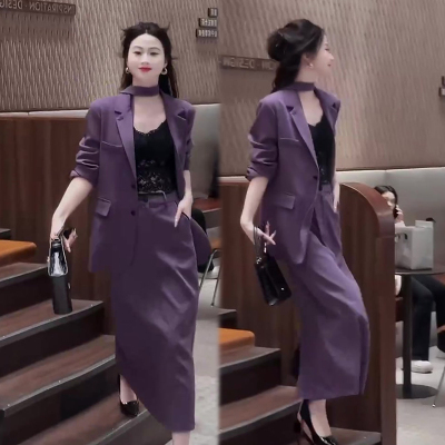 优雅高档西服裙子套装