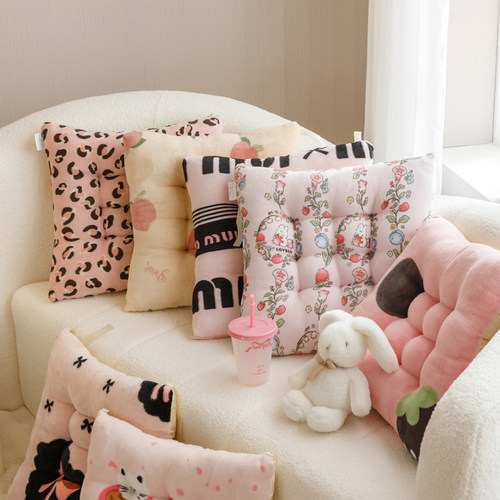 棉小姐毛绒坐垫加厚学生教室椅垫