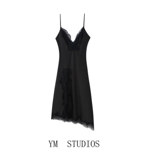 欧美女装   法式黑色蕾丝拼接吊带连衣裙不规则侧开叉性感缎面裙