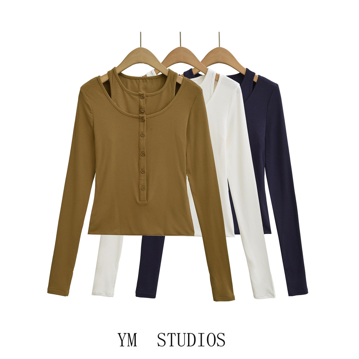 欧美女装  假两件纽扣饰露肩长袖T恤女高级感早春修身辣妹打底衫