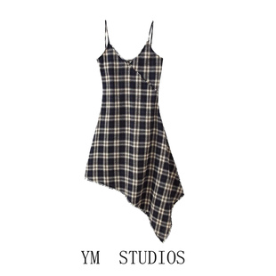 欧美女装 文艺学姐风不对称格纹吊带连衣裙V领毛边外穿短裙复古