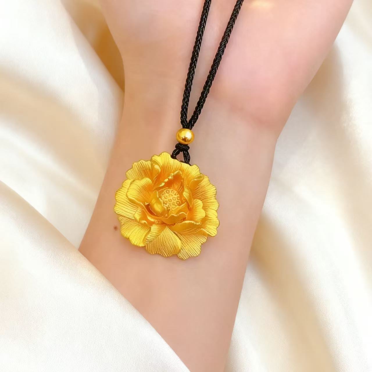 新中式金店同款古法錾刻立体牡丹花吊坠沙金国潮富贵牡丹花开项链