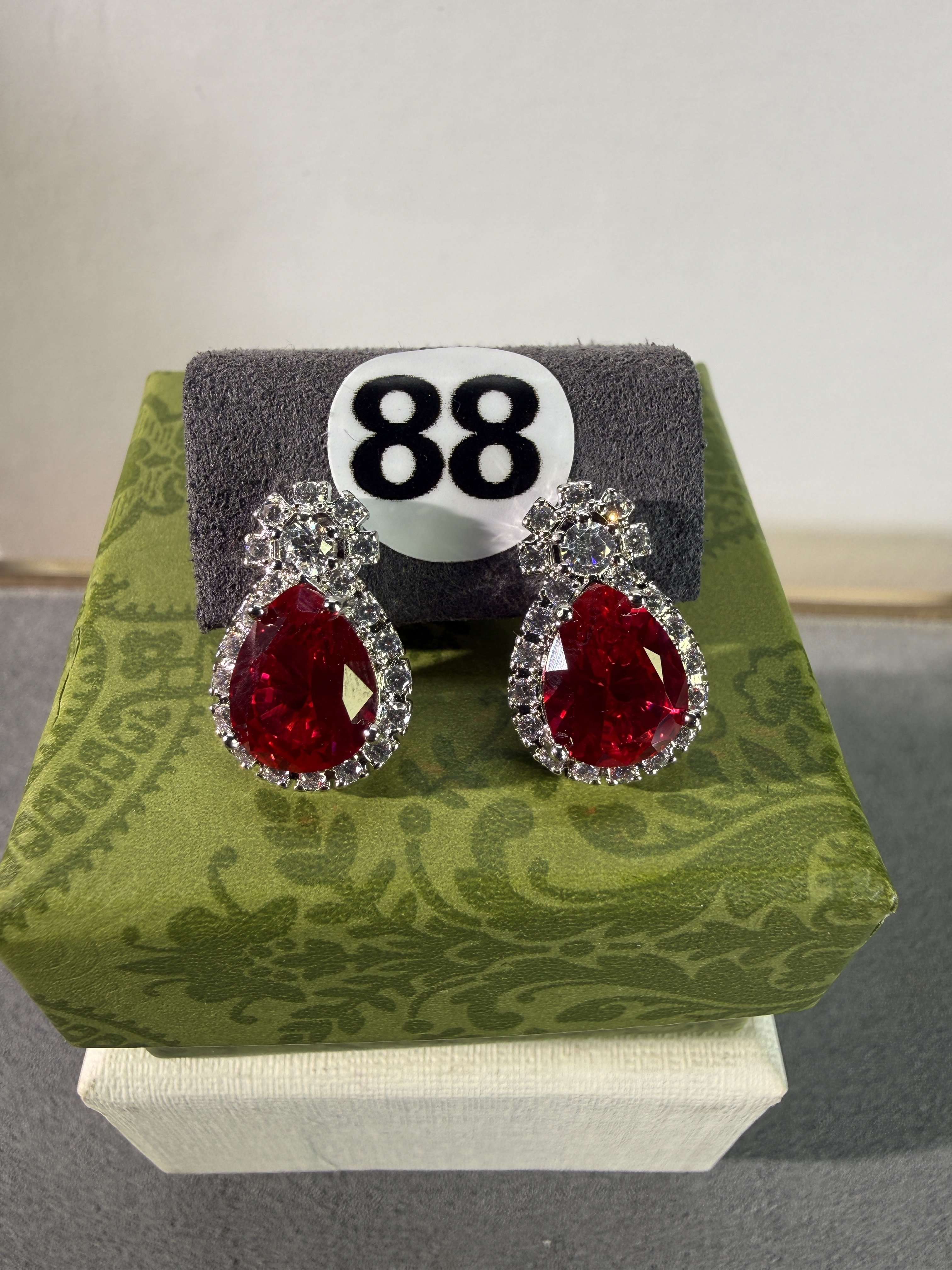 原创设计款鸽血红耳环正品培育红宝石耳钉镀18k白金镶嵌女士耳饰,珠宝/钻石/翡翠,合成（处理）红蓝宝石耳饰,淘宝优惠券,粉丝福利购,淘宝优惠卷