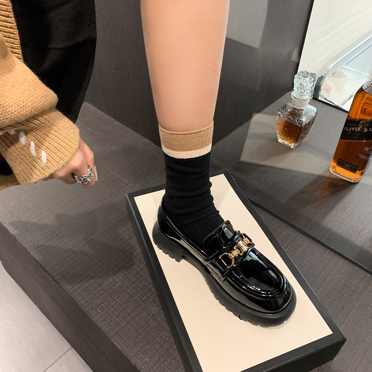 真皮厚底乐福鞋女2023春秋新款英伦风凯旋门黑色加绒小皮鞋单鞋子