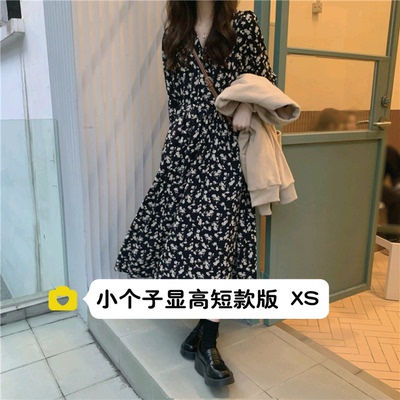 145小矮个子茶歇法式V领连衣裙150赫本风内搭长裙女春季碎花裙xs