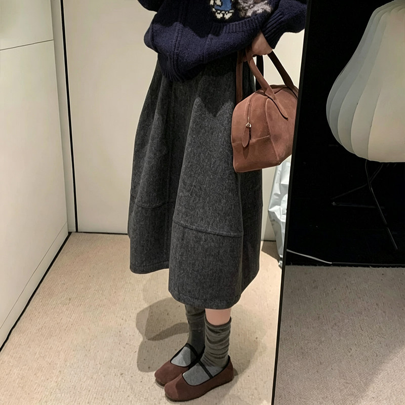 小个子深灰色毛呢花苞裙女秋冬季新款显瘦中长款伞裙蓬蓬半身裙xs