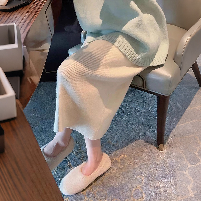 小个子白色针织半身裙减龄百搭145高腰垂感软糯直筒a字中长包臀裙