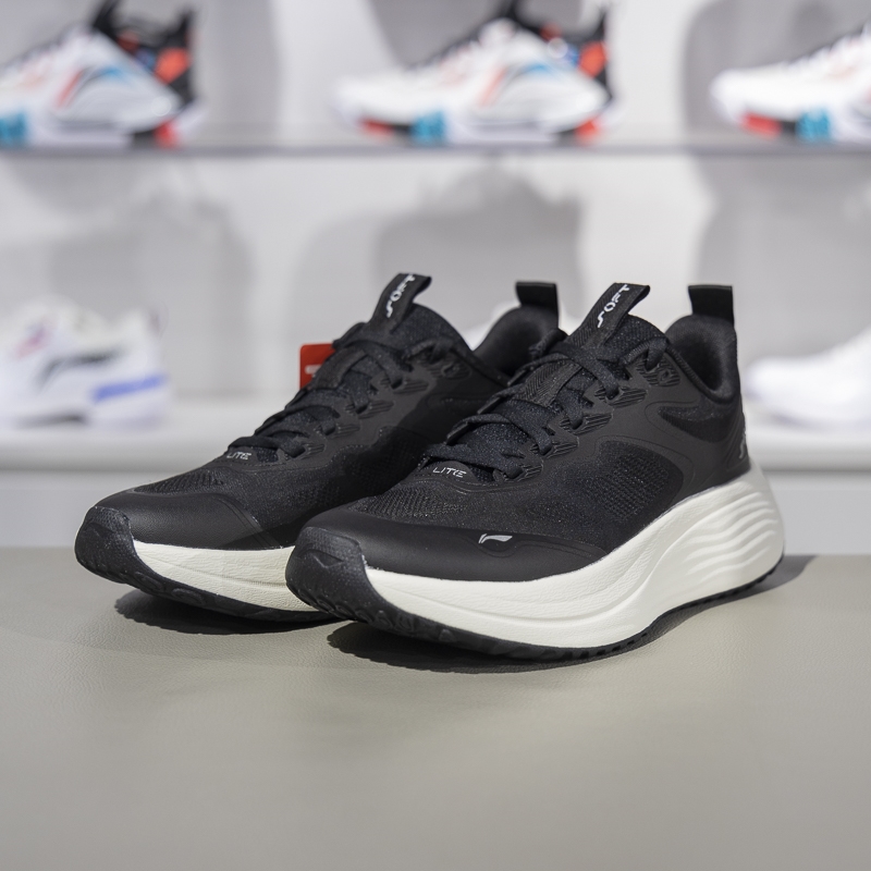 李宁防滑透气女子系带休闲鞋