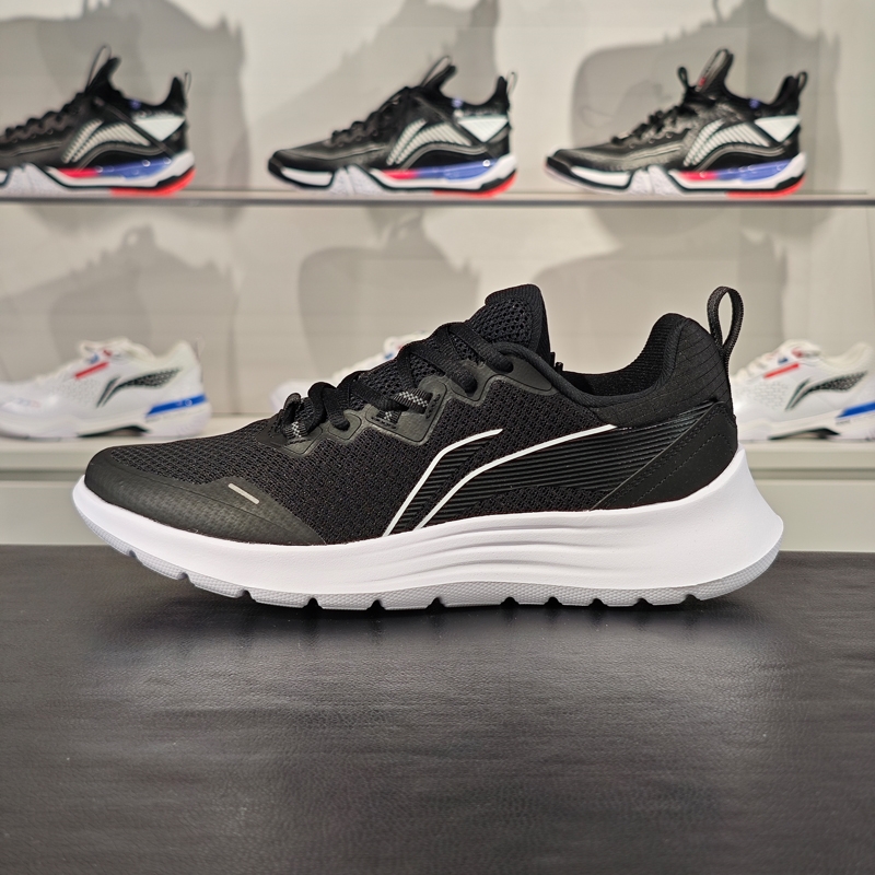 李宁男子慢跑鞋减震回弹