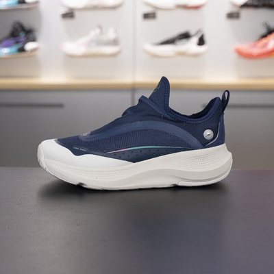 李宁休闲鞋男子2025新款SOFT GO一脚蹬轻便透气潮流运动鞋AGLU275