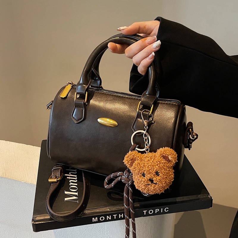 今年流行波士顿包包女2025新款秋冬百搭复古斜挎包女士手提枕头包,箱包皮具/热销女包/男包,通用款女包,淘宝优惠券,粉丝福利购,淘宝优惠卷