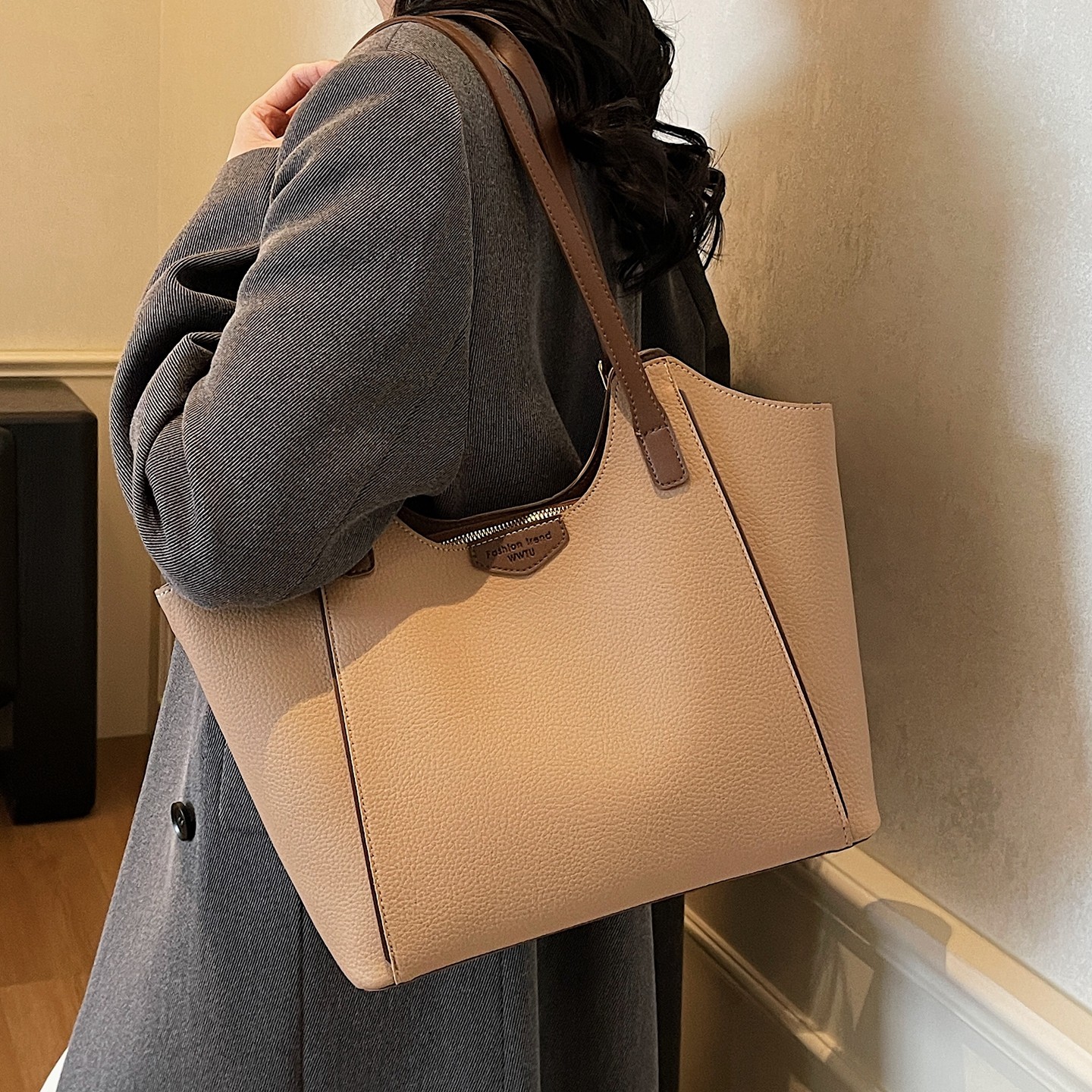 高级感大包包女2026新款女士上班通勤单肩包时尚百搭大容量托特包,箱包皮具/热销女包/男包,通用款女包,淘宝优惠券,粉丝福利购,淘宝优惠卷