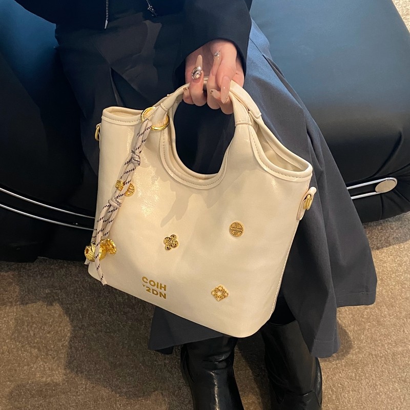 高级感小众包包女式2025新款时尚流行斜挎包秋冬手提菜篮子水桶包,箱包皮具/热销女包/男包,通用款女包,淘宝优惠券,粉丝福利购,淘宝优惠卷