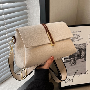 高级感包包2026新款时尚女包百搭宽带斜挎包大容量通勤单肩小方包