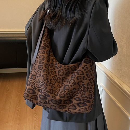 大容量托特包豹纹通勤单肩大包