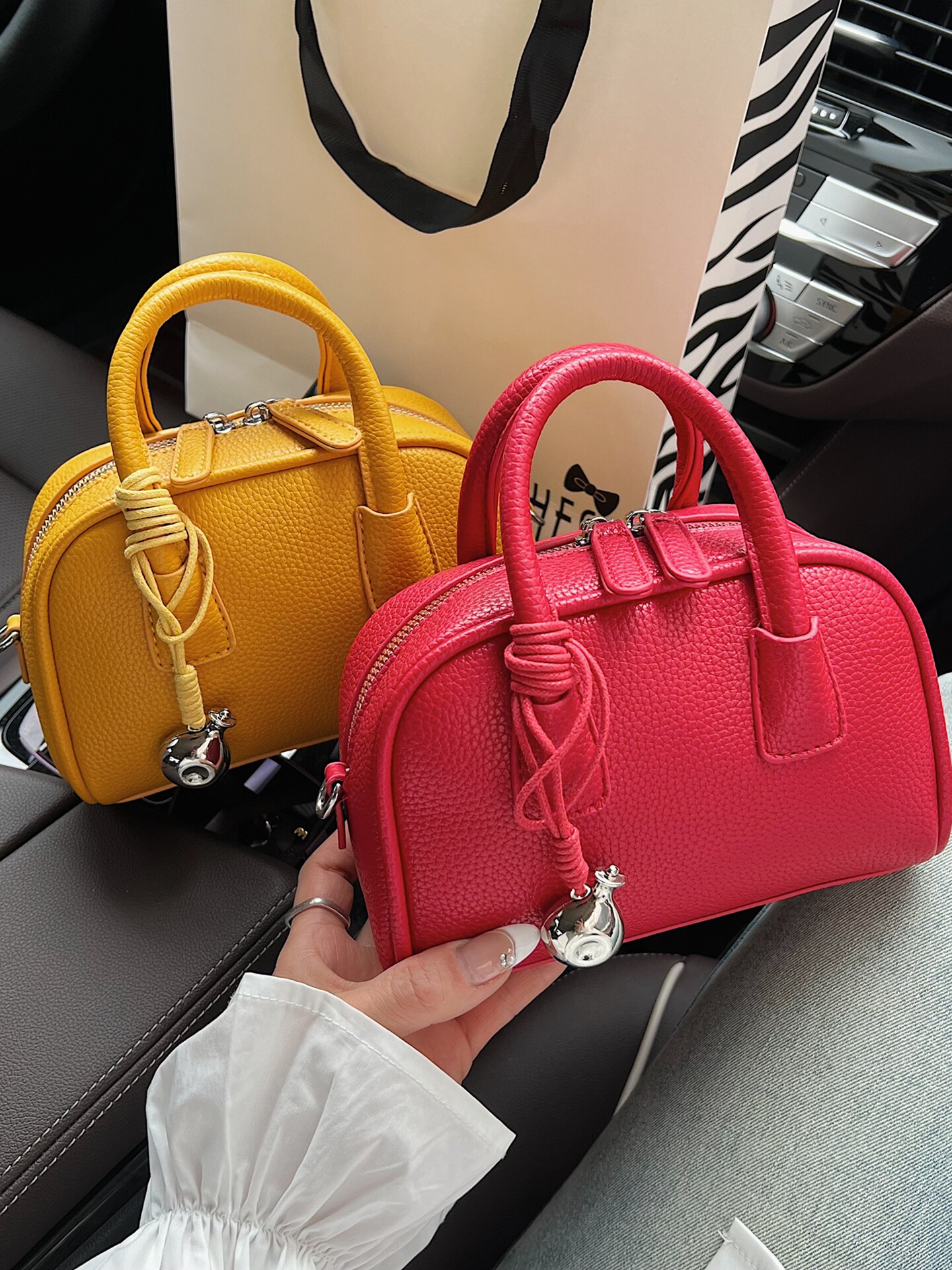 Borsa a tracolla super trendy rossa da donna 2026, nuova borsa a mano versatile e alla moda, borsa piccola e squisita per uscire_voghion.com