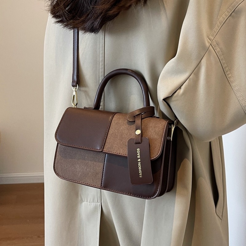 秋冬复古小众设计包包女2026新款时尚百搭斜挎包高级感手提小方包