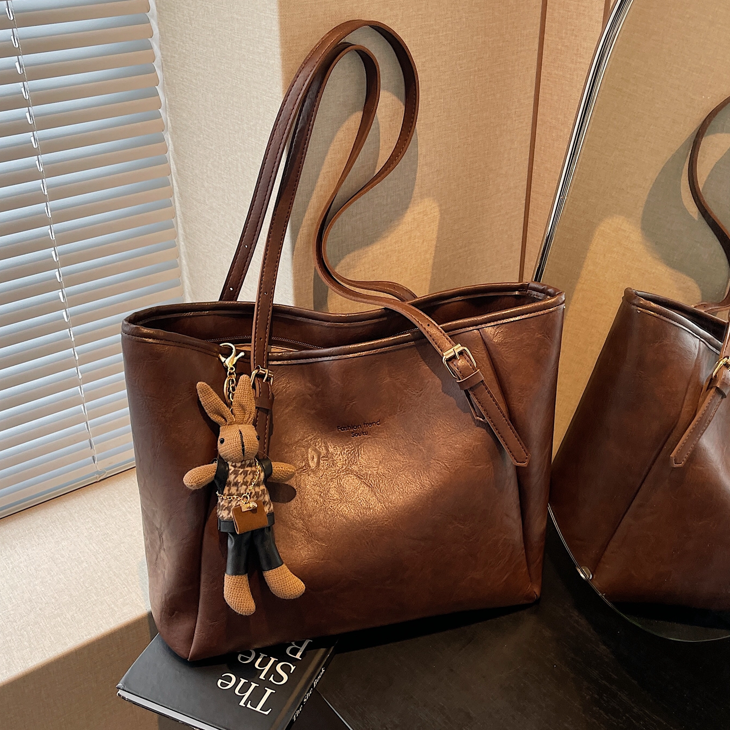 复古大容量通勤托特包简约单肩包