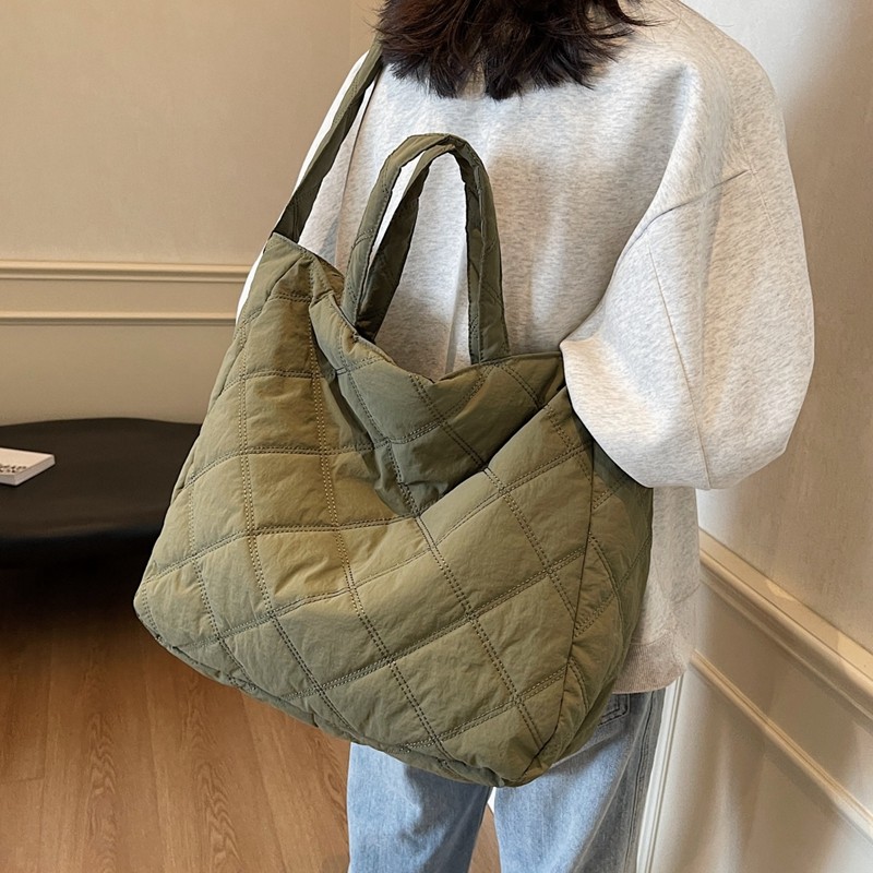 大容量棉服包包女2025新款秋冬潮休闲通勤斜挎帆布包手提托特包,箱包皮具/热销女包/男包,通用款女包,淘宝优惠券,粉丝福利购,淘宝优惠卷