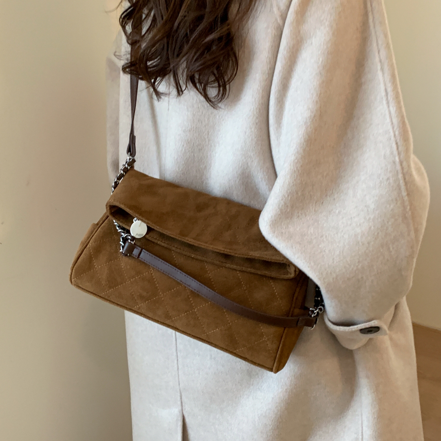 磨砂皮绒折耳包百搭单肩斜挎包