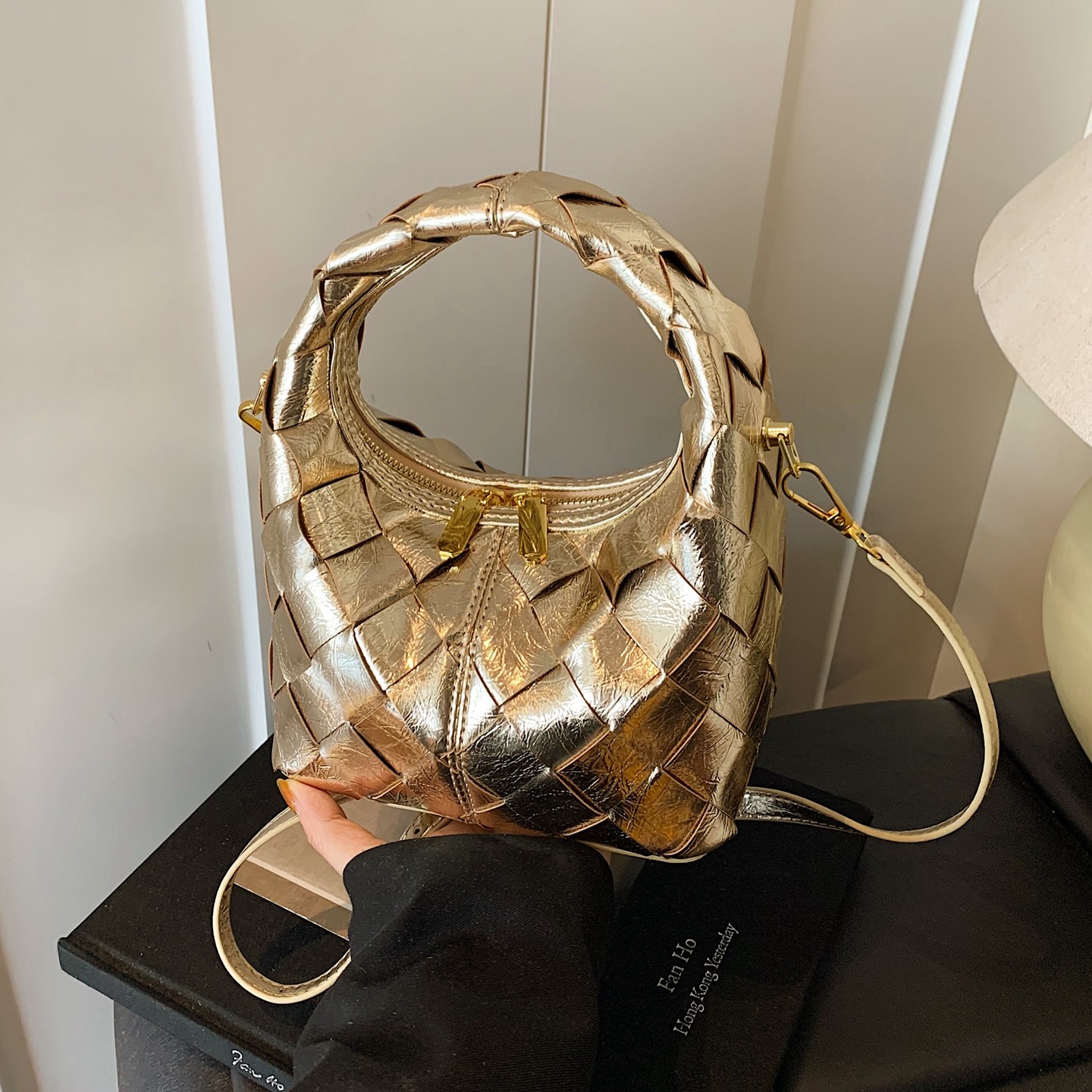 手工编织包包女式2025新款秋冬时尚流行斜挎包百搭超火手提饺子包,箱包皮具/热销女包/男包,通用款女包,淘宝优惠券,粉丝福利购,淘宝优惠卷