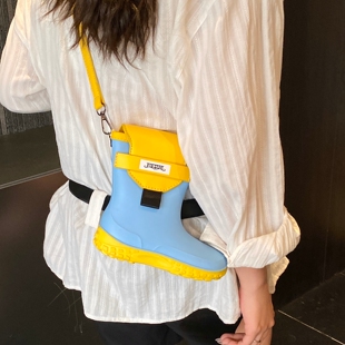 子包 搞怪斜挎手机包网红雨靴鞋 ins小众设计包包女士2026新款 个性