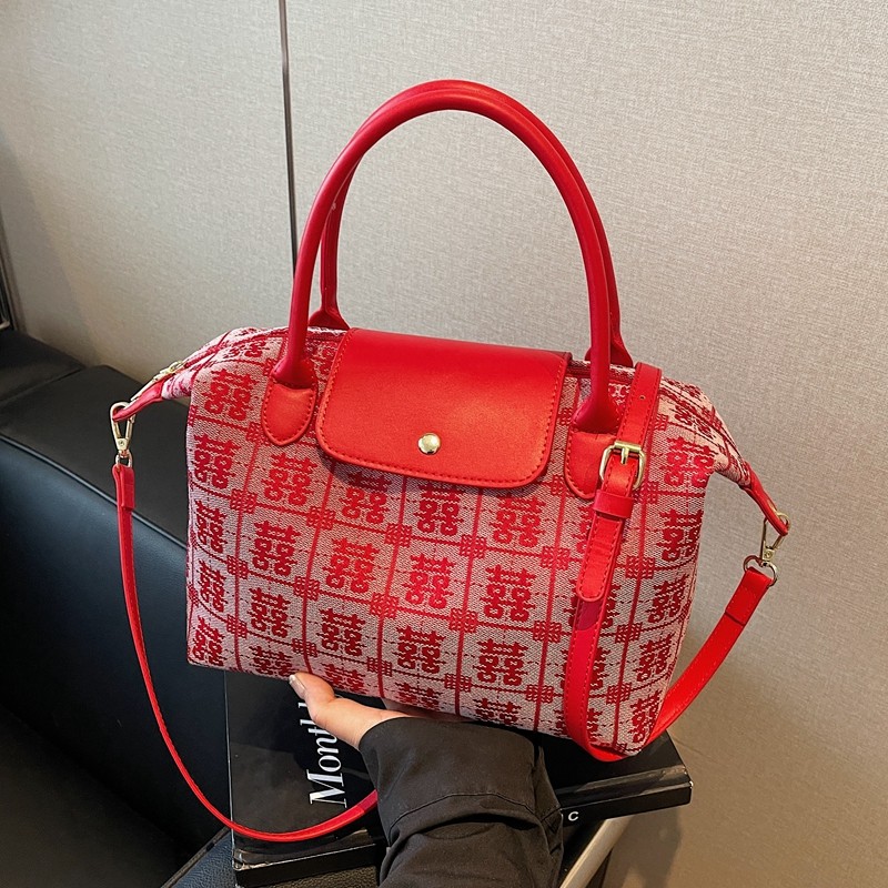 新中式国风喜字帆布包包女2025新款休闲斜挎包红色结婚新娘手提包,箱包皮具/热销女包/男包,通用款女包,淘宝优惠券,粉丝福利购,淘宝优惠卷