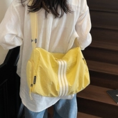 简约大容量尼龙帆布包包女秋冬休闲轻便通勤斜挎枕头包运动健身包