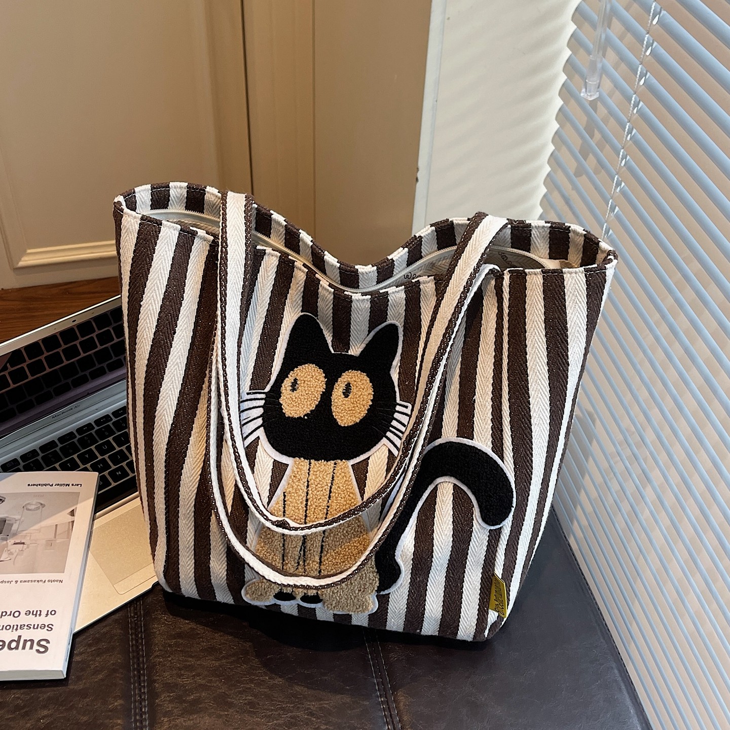 条纹帆布包女2026新款休闲大容量托特包卡通猫咪通勤单肩包手提袋,箱包皮具/热销女包/男包,通用款女包,淘宝优惠券,粉丝福利购,淘宝优惠卷