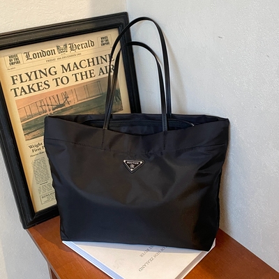 大容量简约手提托特包通勤单肩包