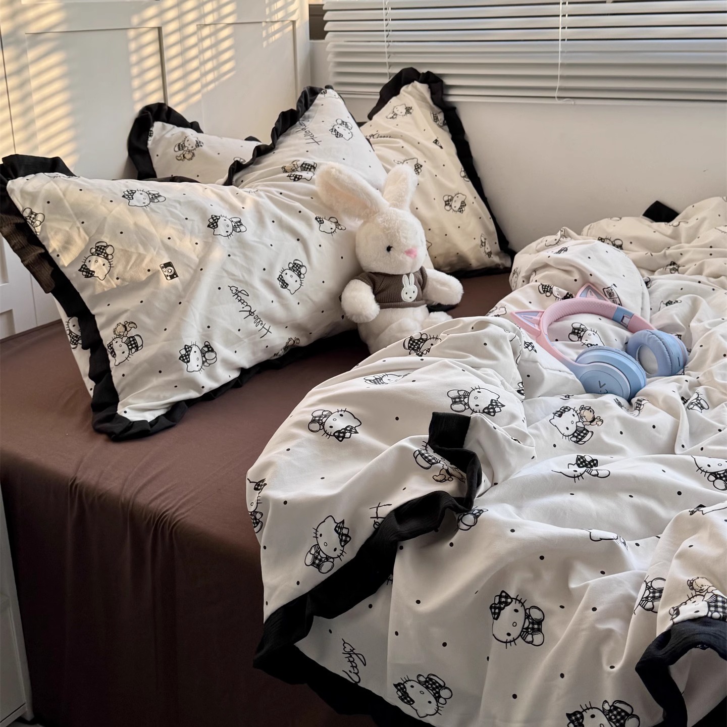 卡通HolleKitty水洗棉黑色花边四件套全棉床单被套学生宿舍三件套