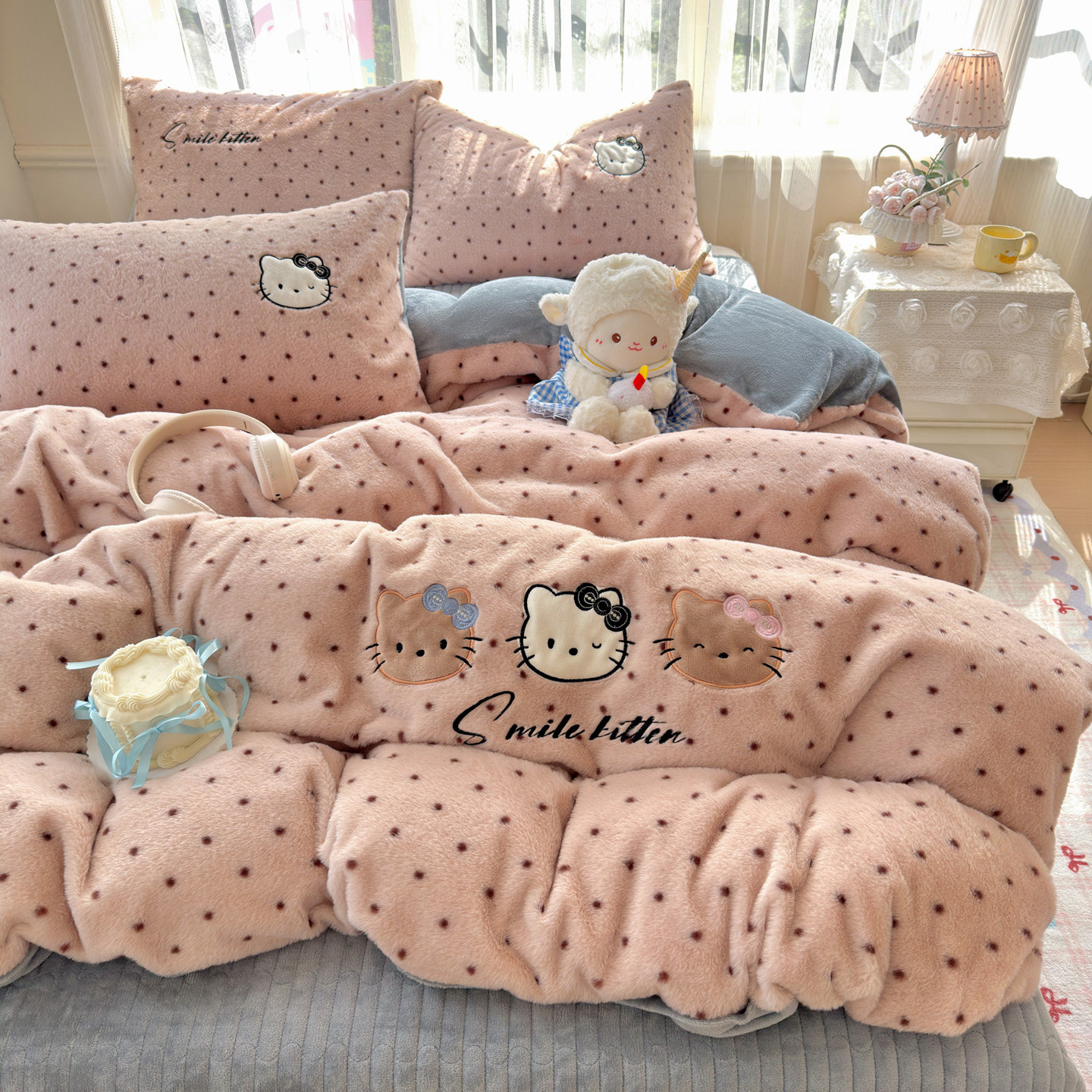 秋冬加厚波点小猫牛奶绒四件套