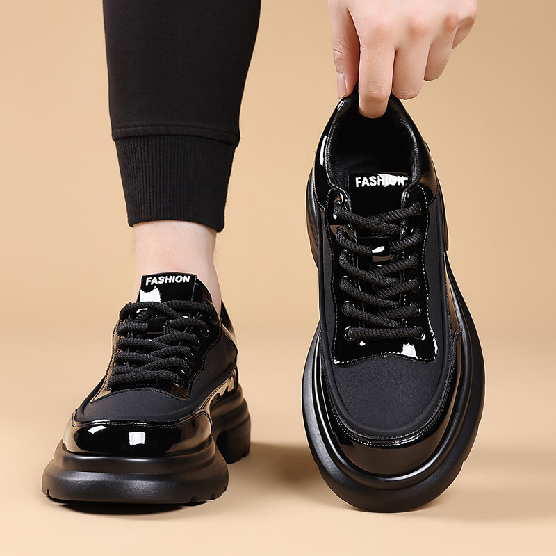 2026 New Men's Shoes Fashion Athleisure Shoes British Style Business Comfort Moccasins
