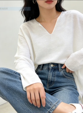 极简风V领针织衫女套头白色宽松百搭打底衫温柔慵懒风25682