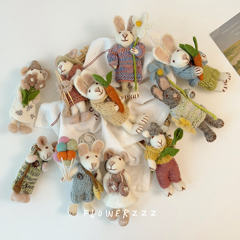 丹麦小众手工羊毛毡可爱兔子动物包挂件钥匙扣呆萌车挂饰新年礼物