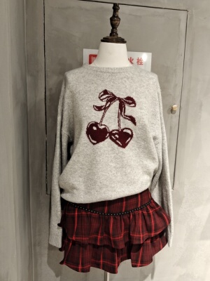 wm樱桃蝴蝶结宽松圆领套头针织衫