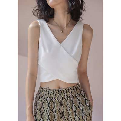 弥古白色v领吊带背心女西装内搭短款黑色针织外穿上衣夏抹胸打底