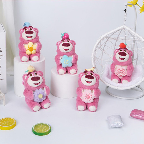 玩具总动员草莓熊盲盒二代周边