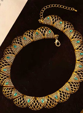 复古vintage做旧金绿石项链中古重工时尚简约锁骨链镂空扇形项链