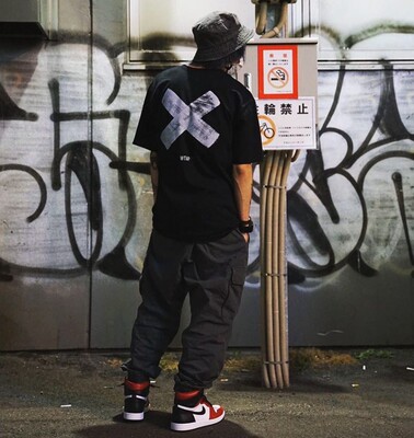 WTAPSINXX短袖交叉印花情侣款