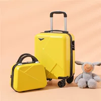 Жемчужно-желтый + косметичка-футляр для мамы и двойни