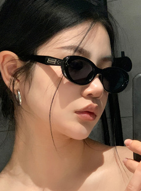 韩版椭圆米钉太阳镜2025新款墨镜