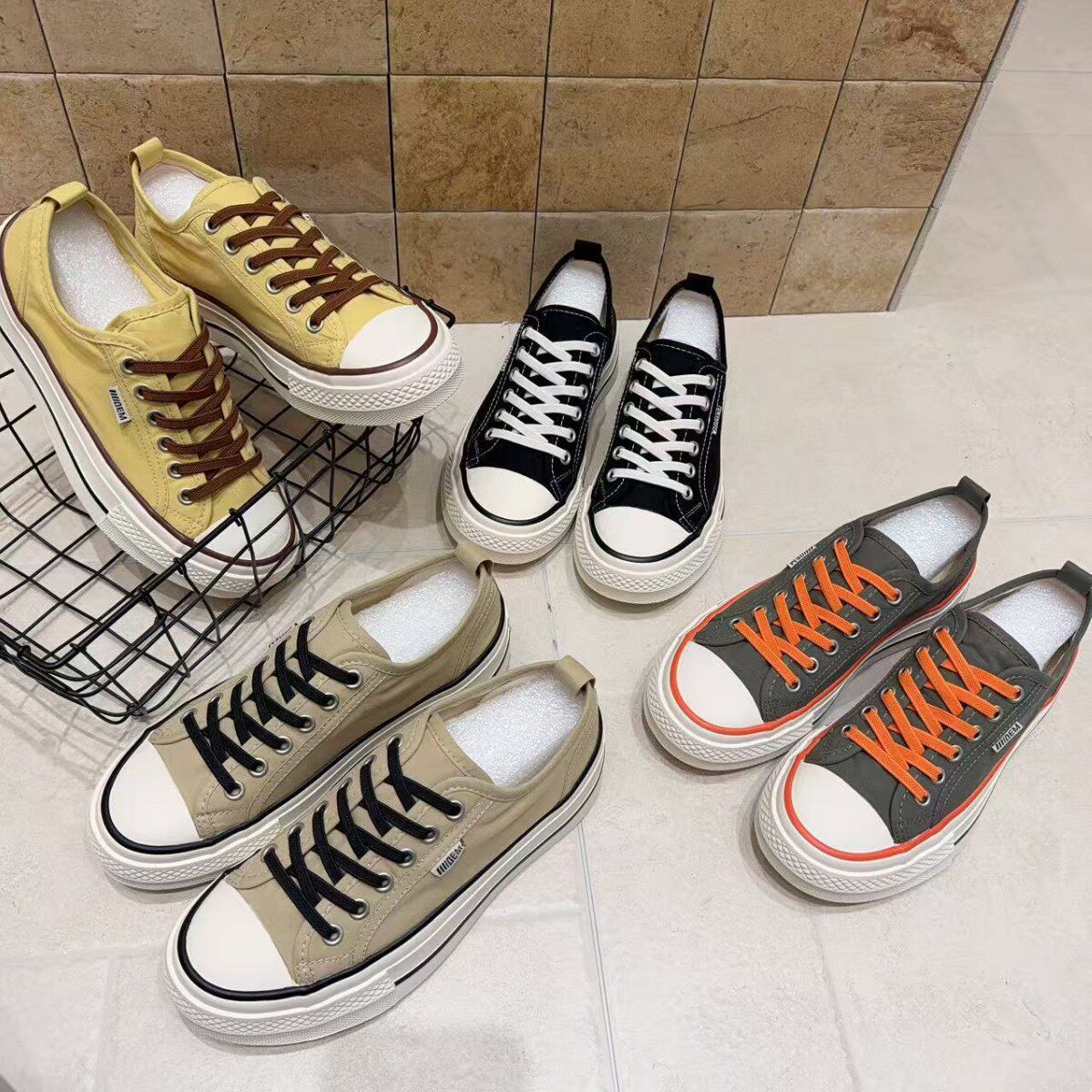 睿澈2026年春夏季新品韩版一脚蹬帆布面翘跟设计舒适百搭女单鞋潮