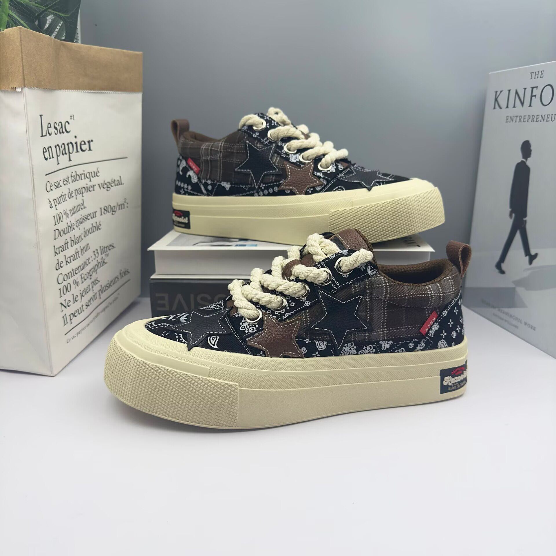 潮流复古刺绣印花星星帆布鞋百搭休闲鞋板鞋时尚韩版运动鞋防滑鞋