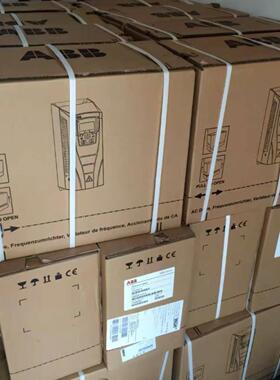 配件ACS320-03U-38A0-4 ACS320-03U-44A0-4 ABB变频器现货议价