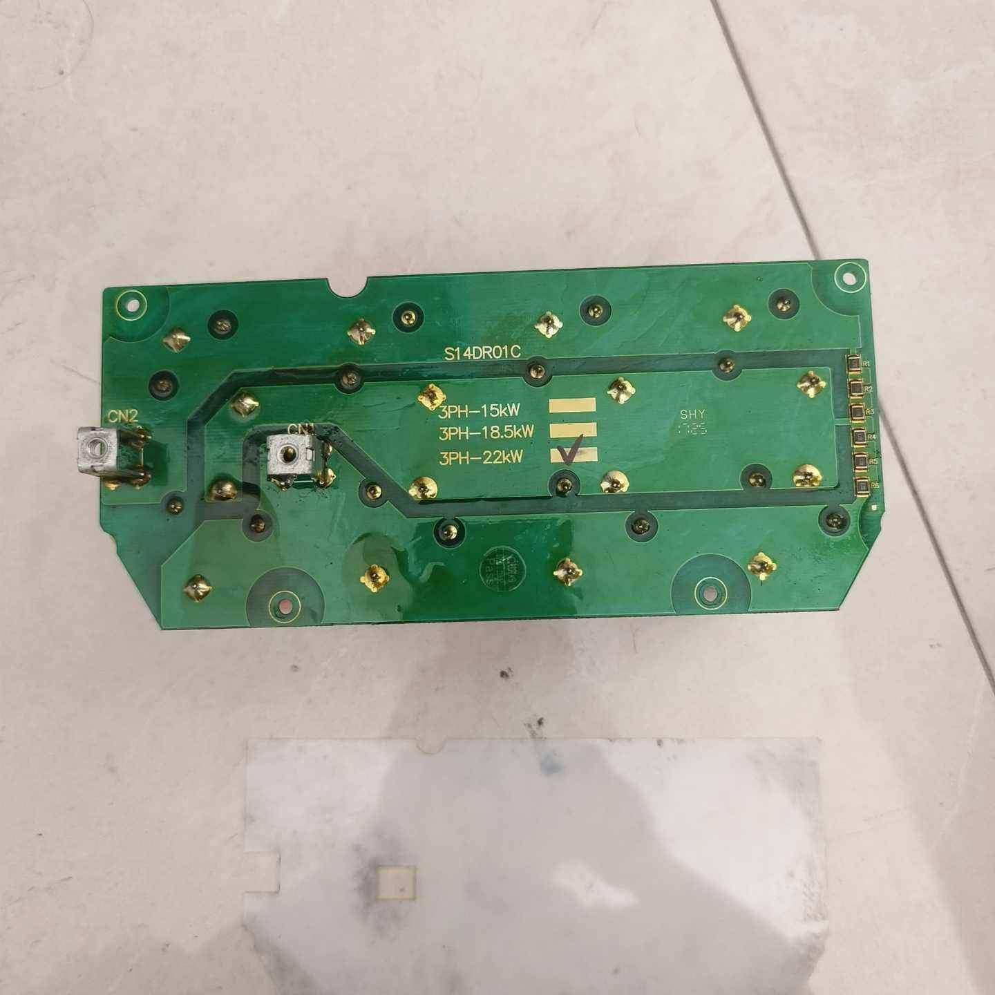 配件众辰变频器S14DR01C电容板22kw议价,电子元器件市场,其它元器件,淘宝优惠券,粉丝福利购,淘宝优惠卷