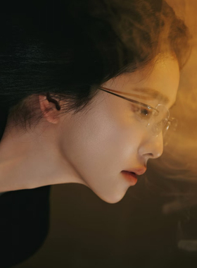 狠狠被控了无框纯欲时尚白鹿麻辣飒姐平光眼镜圆脸近视度数窄长框